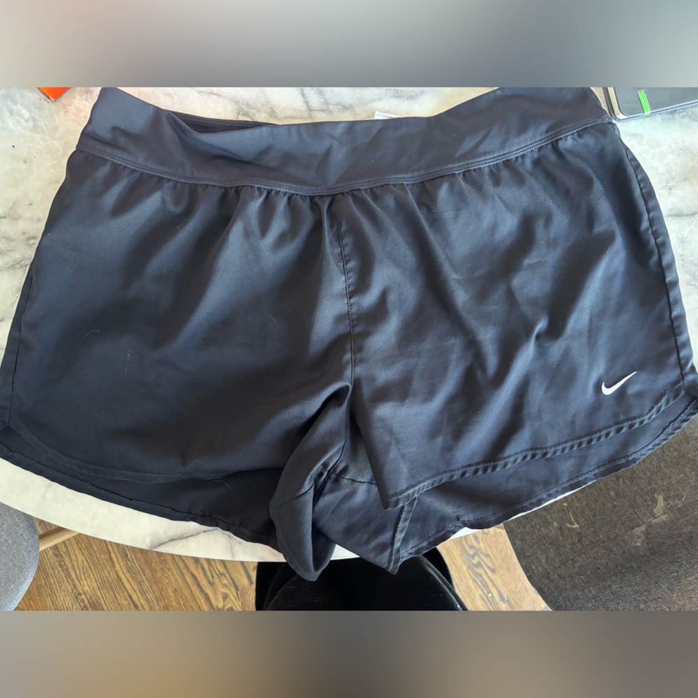 Nike Women's Black Shorts with Liner - Like New - 1x 🖤